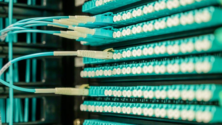 Usare un RaspberryPi come server DNS locale per tradurre indirizzi locali in IP locali tramite DnsMasq